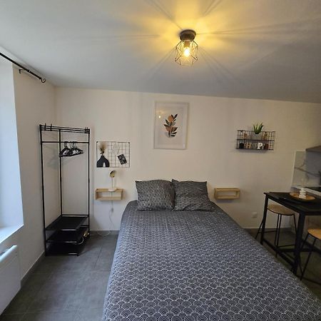 Cosy Studio Confort Etampes-sur-Marne Exterior foto